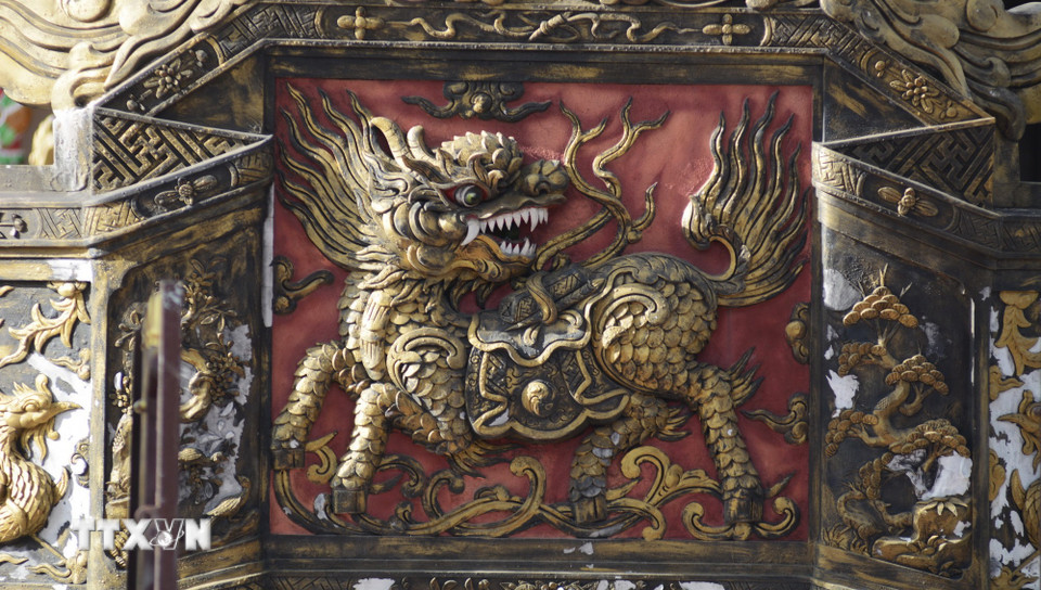 Long Mã là con vật hóa thân của kỳ lân, là sự kết hợp đặc biệt giữa rồng, lân và ngựa. (Ảnh: Văn Dũng/TTXVN)