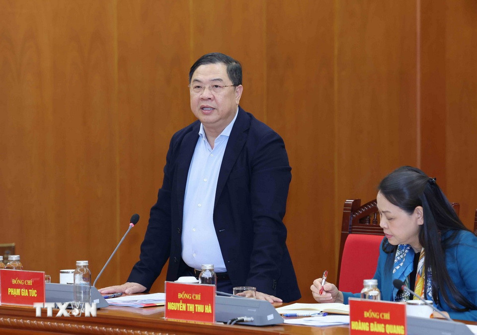 Đồng chí Phạm Gia Túc, Ủy viên Trung ương Đảng, Chánh Văn phòng Trung ương Đảng phát biểu tại buổi làm việc. (Ảnh: Phương Hoa/TTXVN)