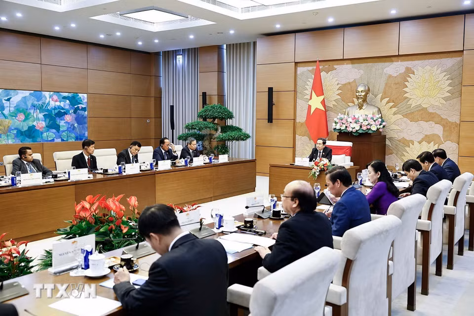Chủ tịch Quốc hội Trần Thanh Mẫn tiếp Lãnh đạo các thành phố ASEAN. (Ảnh: Doãn Tấn/ TTXVN)