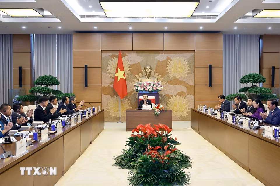 Chủ tịch Quốc hội Trần Thanh Mẫn tiếp Lãnh đạo các thành phố ASEAN. (Ảnh: Doãn Tấn/ TTXVN)