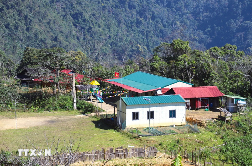 Điểm trường Mầm non Huồi Măn và Điểm trường Phổ thông dân tộc bán trú Tiểu học Nhôn Mai. (Ảnh: Xuân Tiến/TTXVN)