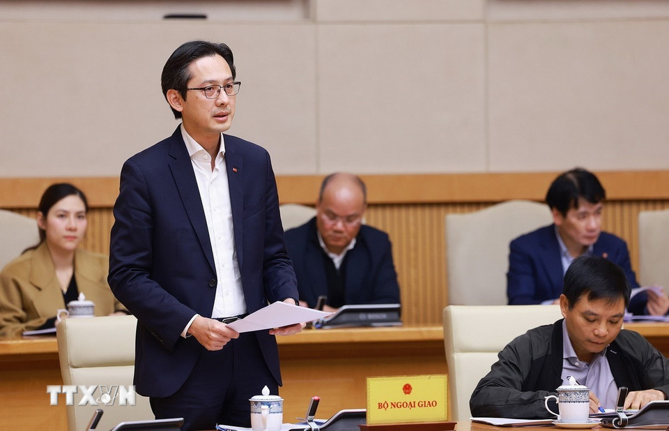 Thứ trưởng Bộ Ngoại giao Đỗ Hùng Việt phát biểu. (Ảnh: Dương Giang/TTXVN)