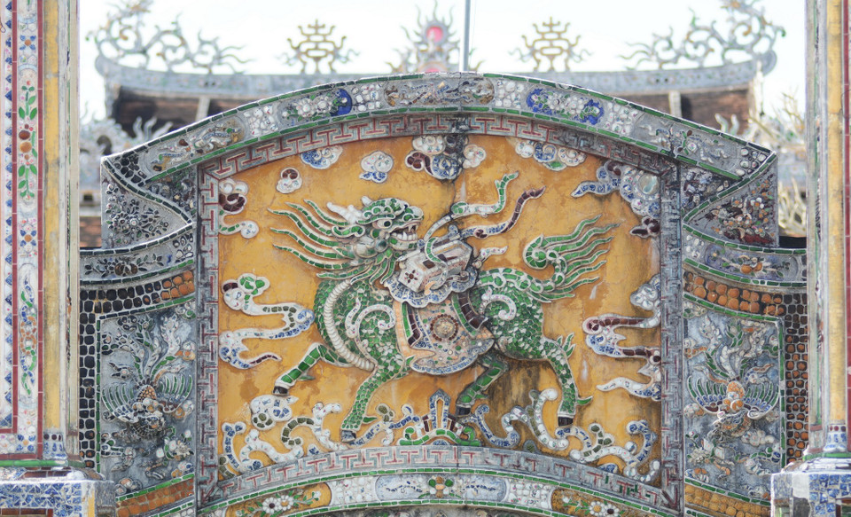 Long Mã thường dùng để trang trí ở các đình chùa, điện thờ, miếu mạo và phủ đệ. (Ảnh: Văn Dũng/TTXVN)