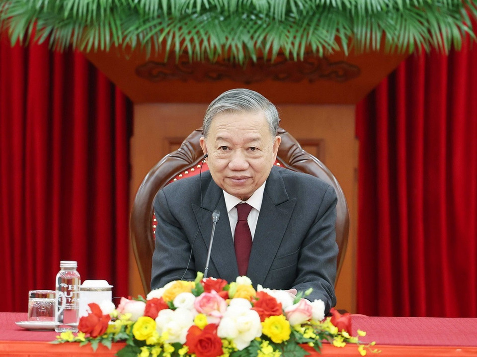 Tổng Bí thư Tô Lâm điện đàm với Tổng Thư ký Đảng Hành động Nhân dân (PAP), Thủ tướng Singapore Lawrence Wong. (Ảnh: Thống Nhất/TTXVN)