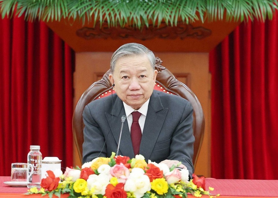 Tổng Bí thư Tô Lâm điện đàm với Tổng Thư ký Đảng Hành động Nhân dân (PAP), Thủ tướng Singapore Lawrence Wong. (Ảnh: Thống Nhất/TTXVN)