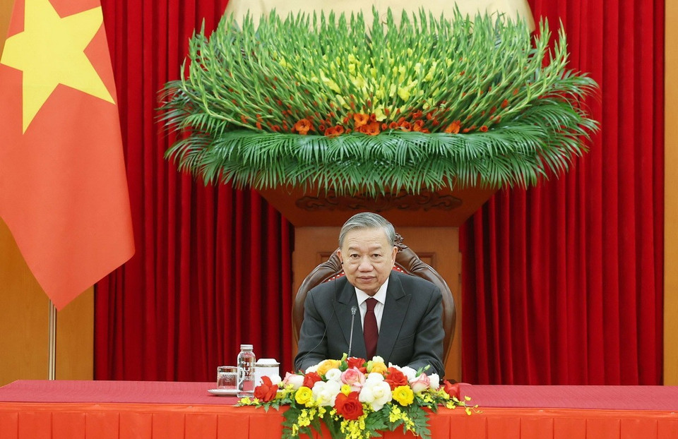 Tổng Bí thư Tô Lâm điện đàm với Tổng Thư ký Đảng Hành động Nhân dân (PAP), Thủ tướng Singapore Lawrence Wong. (Ảnh: Thống Nhất/TTXVN)