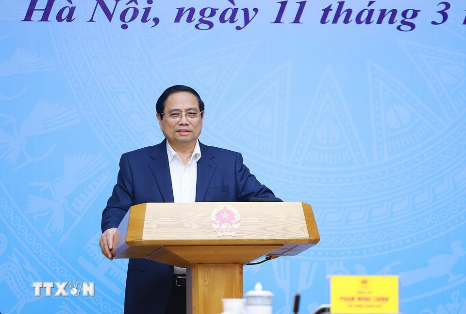 Thủ tướng Phạm Minh Chính chủ trì Hội nghị trực tuyến về kinh tế bạc trên thế giới và thích ứng chính sách, chiến lược của Việt Nam. (Ảnh: Dương Giang/TTXVN)