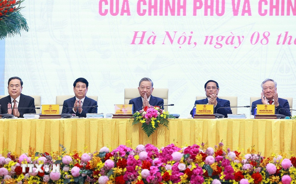 Tổng Bí thư Tô Lâm; Chủ tịch nước Lương Cường; Thủ tướng Phạm Minh Chính; Chủ tịch Quốc hội Trần Thanh Mẫn dự và chủ trì hội nghị. (Ảnh: Dương Giang/TTXVN)