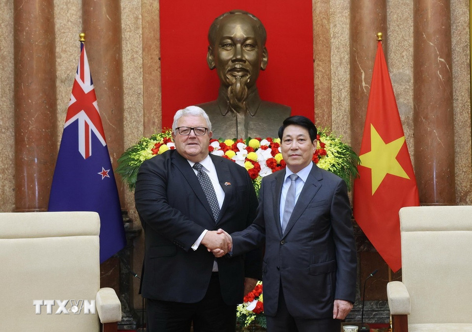 Chủ tịch nước Lương Cường tiếp Chủ tịch Quốc hội New Zealand Gerry Brownlee. (Ảnh: Lâm Khánh/TTXVN)
