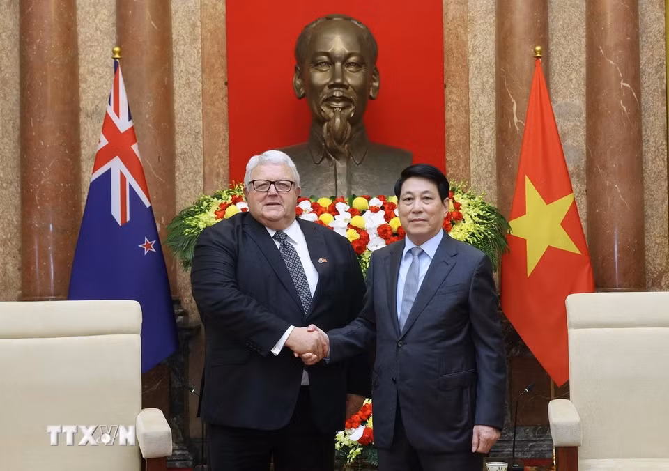 Chủ tịch nước Lương Cường tiếp Chủ tịch Quốc hội New Zealand Gerry Brownlee. (Ảnh: Lâm Khánh/TTXVN)
