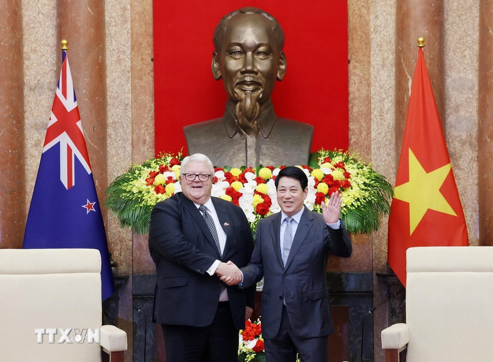 Chủ tịch nước Lương Cường tiếp Chủ tịch Quốc hội New Zealand Gerry Brownlee. (Ảnh: Lâm Khánh/TTXVN)