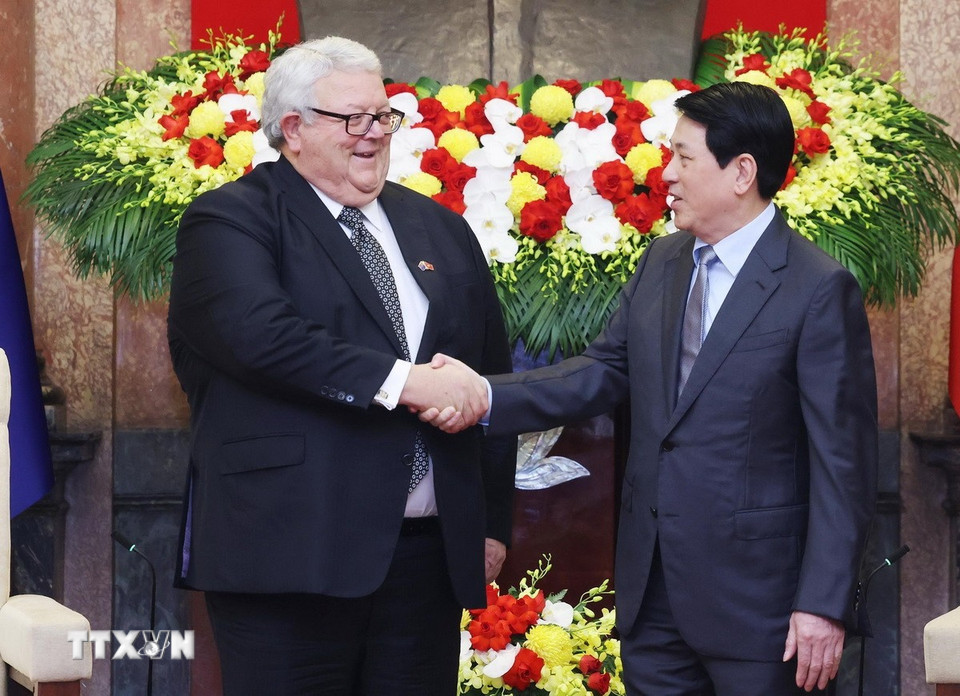 Chủ tịch nước Lương Cường tiếp Chủ tịch Quốc hội New Zealand Gerry Brownlee. (Ảnh: Lâm Khánh/TTXVN)