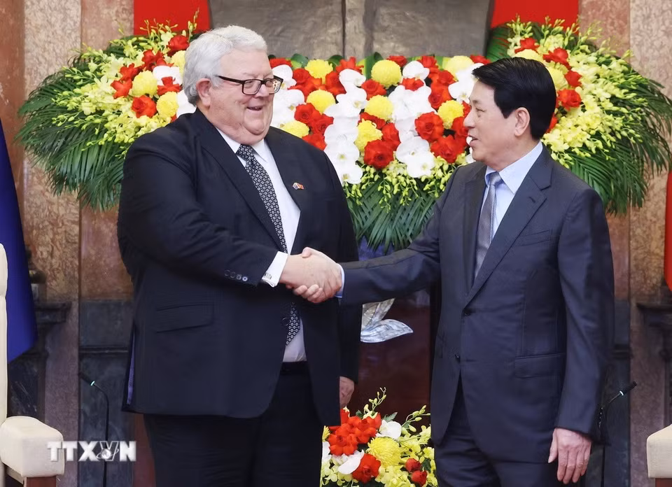 Chủ tịch nước Lương Cường tiếp Chủ tịch Quốc hội New Zealand Gerry Brownlee. (Ảnh: Lâm Khánh/TTXVN)