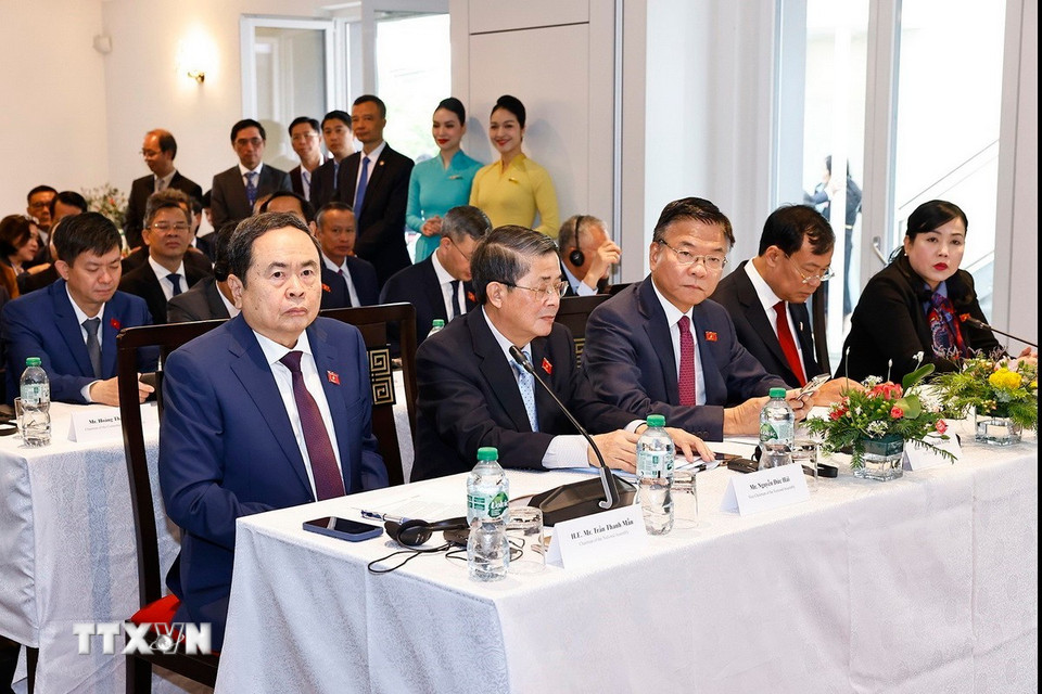 Chủ tịch Quốc hội Trần Thanh Mẫn dự khai mạc Tọa đàm "Xây dựng và vận hành Trung tâm tài chính quốc tế và khuyến nghị cho Việt Nam." (Ảnh: Doãn Tấn/TTXVN)