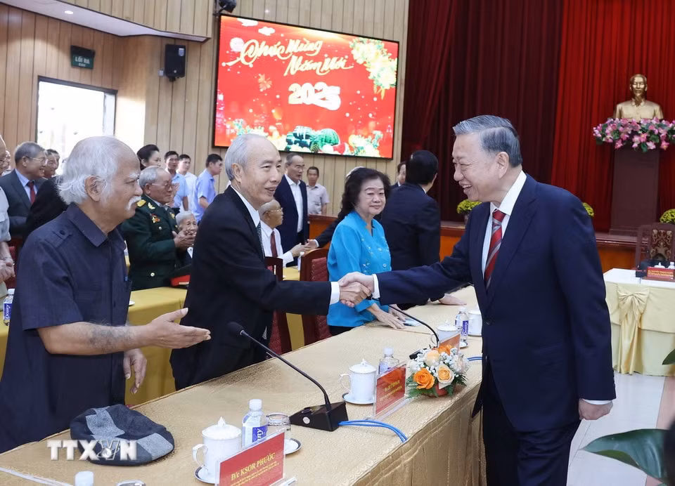 Tổng Bí thư Tô Lâm và các đại biểu. (Ảnh: Thống Nhất/TTXVN)