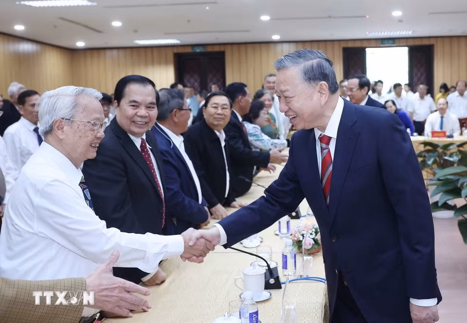 Tổng Bí thư Tô Lâm và các đại biểu. (Ảnh: Thống Nhất/TTXVN)