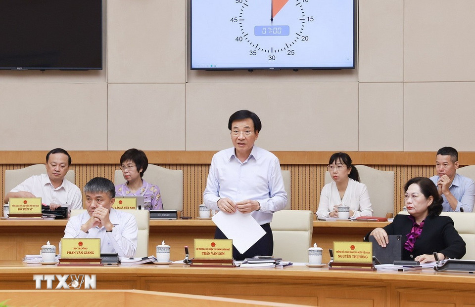 Bộ trưởng, Chủ nhiệm Văn phòng Chính phủ Trần Văn Sơn phát biểu. (Ảnh: Dương Giang/TTXVN)