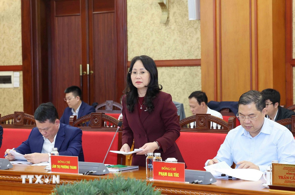 Đồng chí Lâm Thị Phương Thanh, Ủy viên Trung ương Đảng, Phó Chánh Văn phòng thường trực Văn phòng Trung ương phát biểu. (Ảnh: Phương Hoa/TTXVN)