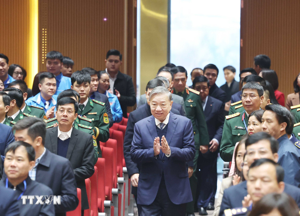 Tổng Bí thư Tô Lâm cùng Đoàn công tác Trung ương làm việc với Ban Chấp hành Đảng bộ tỉnh Hà Giang. (Ảnh: Thống Nhất/TTXVN)