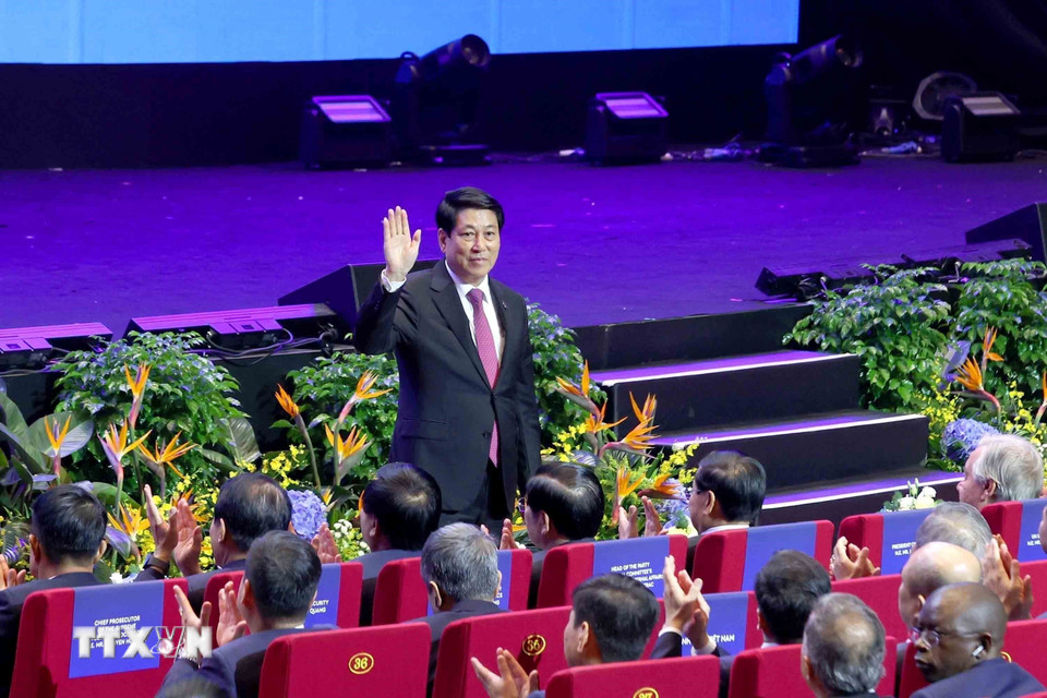 Sự kiện 7: Công ước Hà Nội - Khuôn khổ pháp lý toàn cầu đầu tiên về chống tội phạm mạng. Trong ảnh: Chủ tịch nước Lương Cường dự Lễ mở ký và Hội nghị cấp cao Công ước của Liên hợp quốc về chống tội phạm mạng (Công ước Hà Nội). (Ảnh: Phương Hoa/TTXVN)