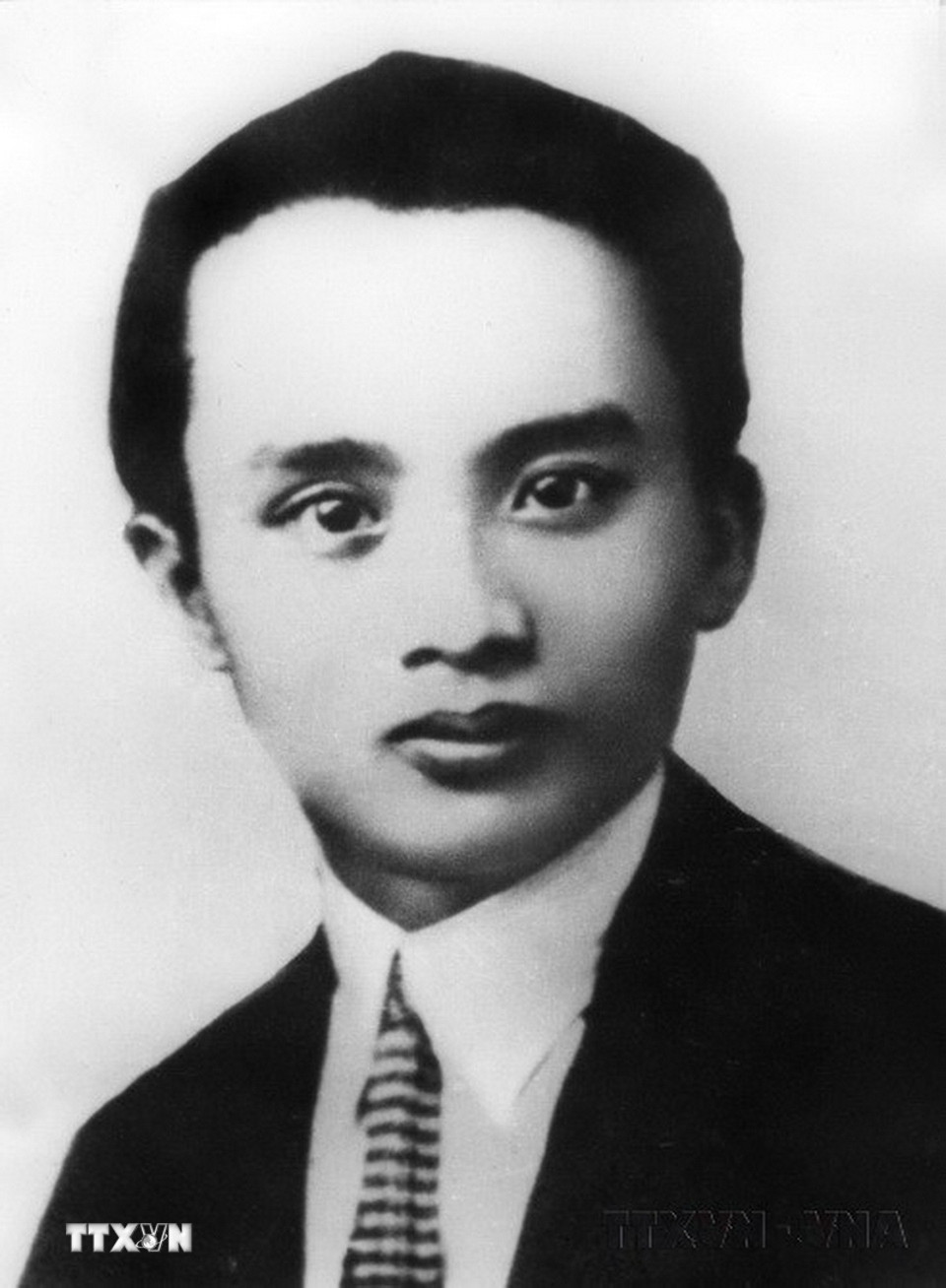 Tổng Bí thư Hà Huy Tập. Tháng 7/1936, tại Hội nghị Ban chấp hành Trung ương Đảng ở Thượng Hải (Trung Quốc), đồng chí Hà Huy Tập được bầu làm Tổng Bí thư thay đồng chí Lê Hồng Phong. Ngày 14/7/1938, đồng chí Hà Huy Tập bị địch bắt và kết án tù. Ngày 26/8/1941, đồng chí bị địch xử bắn tại Hóc Môn (Gia Định). (Ảnh: TTXVN)