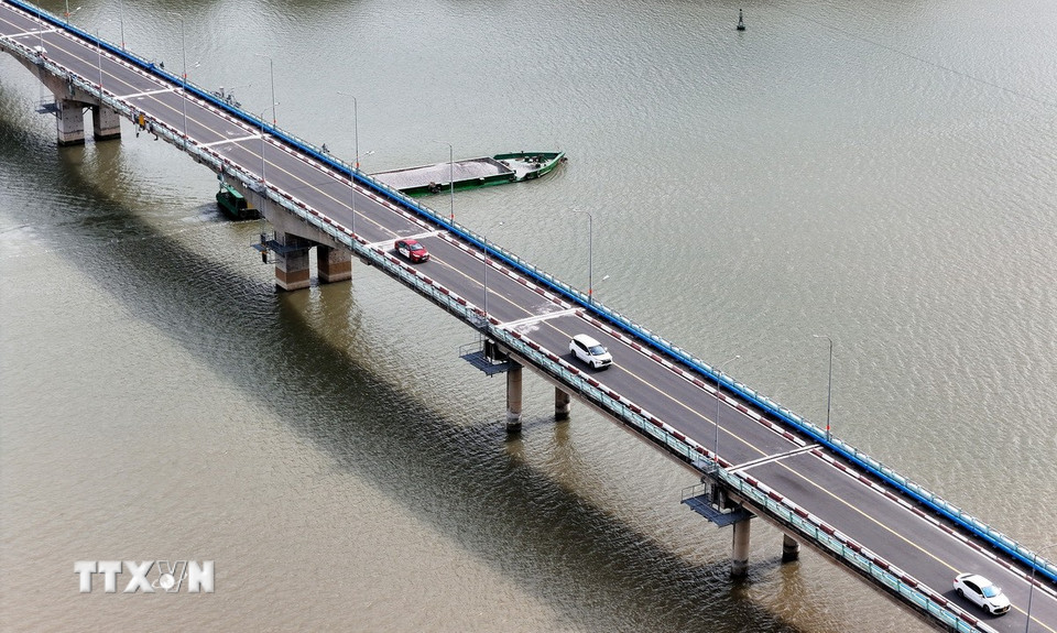 Tuyến đường Rừng Sác được xây dựng 8 cây cầu mới với tổng chi phí đầu tư hơn 500 tỷ đồng. (Ảnh: Hồng Đạt/TTXVN)