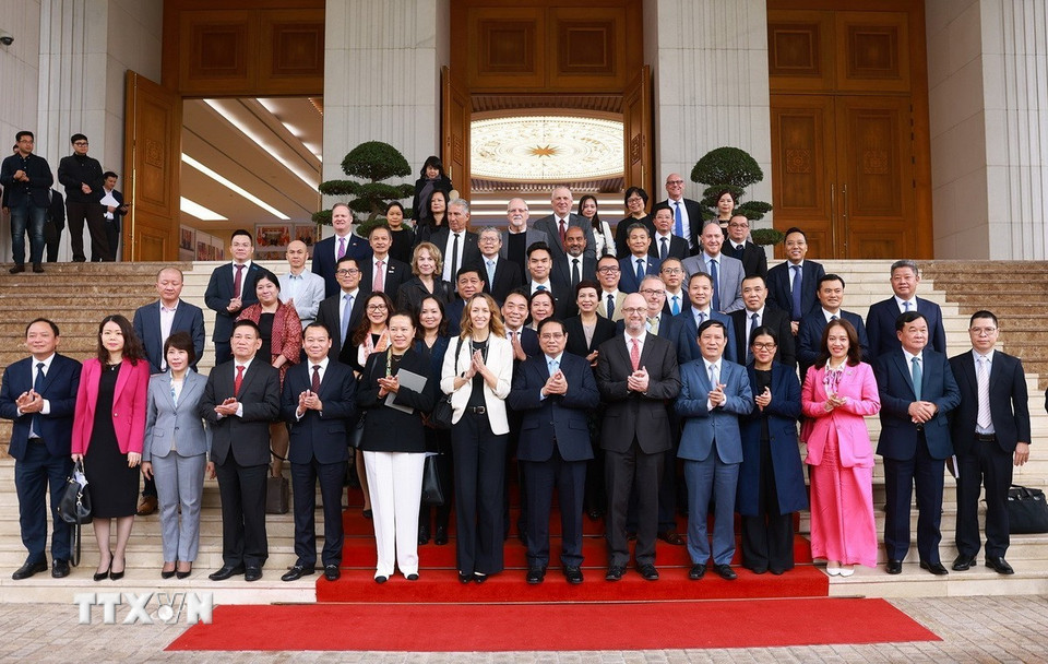 Thủ tướng Phạm Minh Chính với các doanh nghiệp Hoa Kỳ. (Ảnh: Dương Giang/TTXVN)