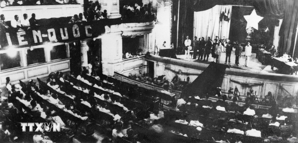 Ngày 2/3/1946, Quốc hội khóa I họp kỳ thứ nhất đã cử Chính phủ liên hiệp kháng chiến do Hồ Chí Minh làm Chủ tịch. (Ảnh: TTXVN)