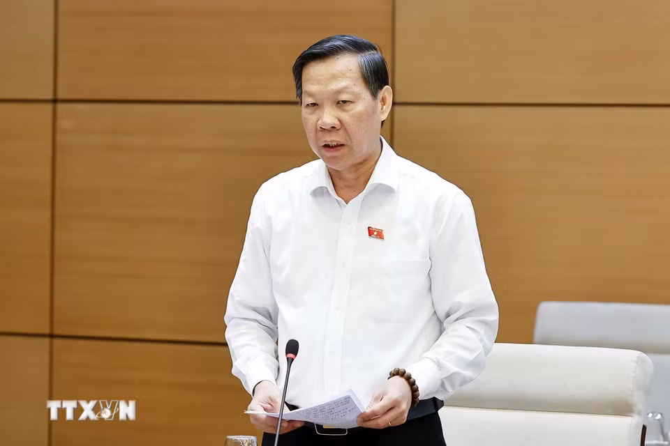 Chủ nhiệm Ủy ban Kinh tế và Tài chính của Quốc hội Phan Văn Mãi phát biểu. (Ảnh: Doãn Tấn/TTXVN)