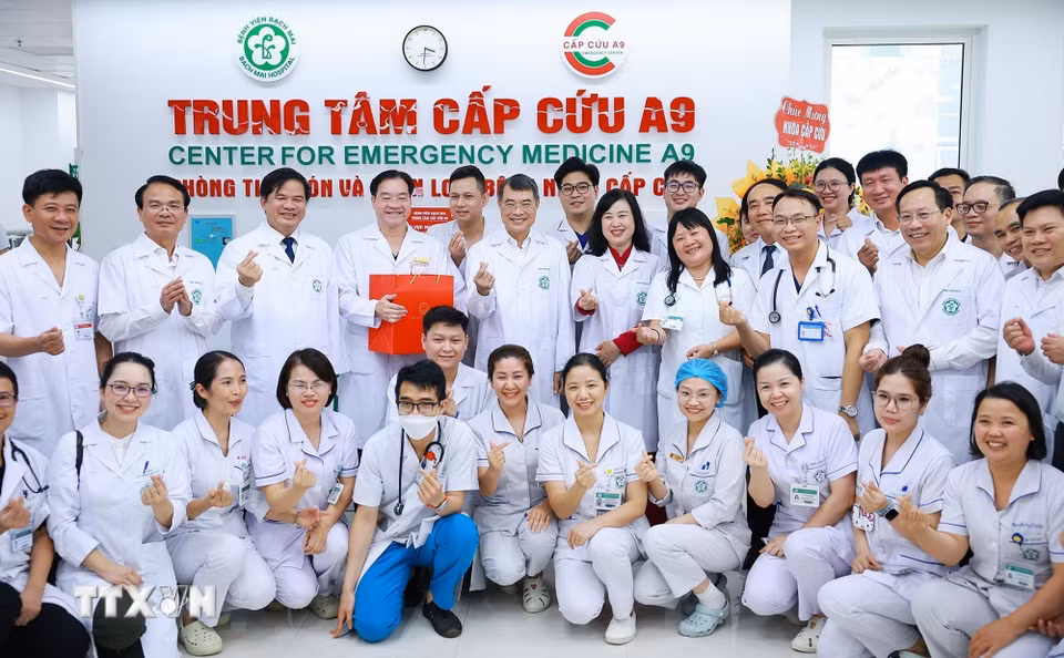 Thủ tướng Lê Minh Hưng thăm, kiểm tra công tác khám, chữa bệnh của Bệnh viện Bạch Mai cơ sở Ninh Bình. (Ảnh: Dương Giang/TTXVN)