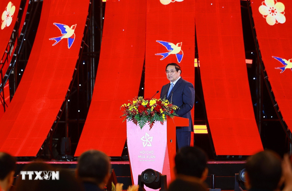 Thủ tướng Phạm Minh Chính phát biểu tại Lễ khai mạc Hội chợ Mùa Xuân lần thứ nhất - năm 2026. (Ảnh: Dương Giang/TTXVN)