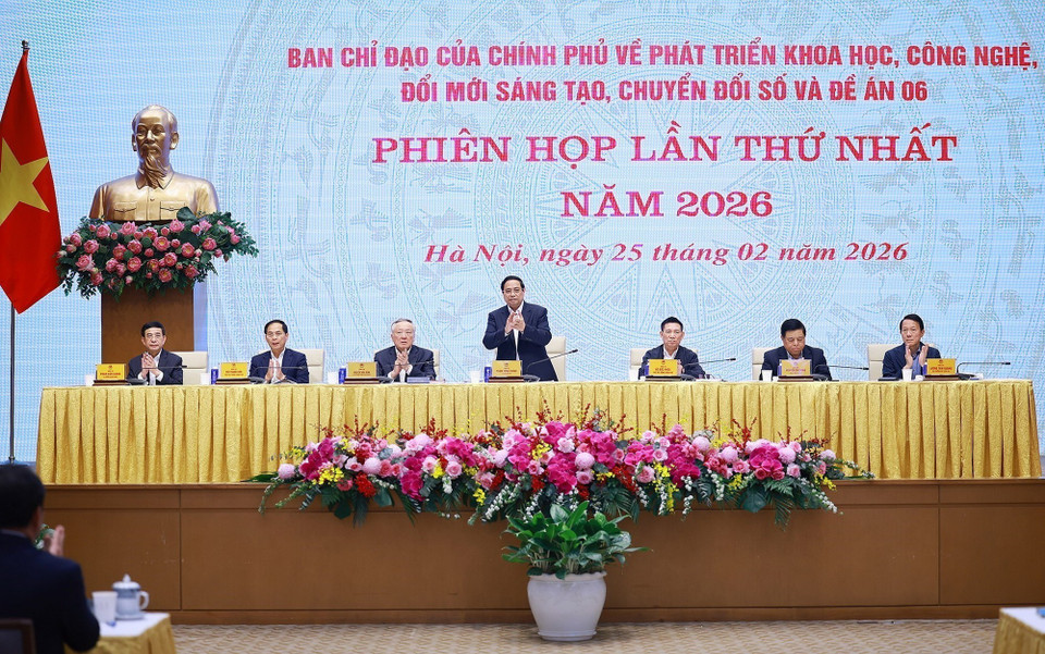 Thủ tướng Phạm Minh Chính chủ trì phiên họp lần thứ nhất năm 2026 của Ban Chỉ đạo về phát triển khoa học, công nghệ, đổi mới sáng tạo, chuyển đổi số và Đề án 06. (Ảnh: Dương Giang/TTXVN)