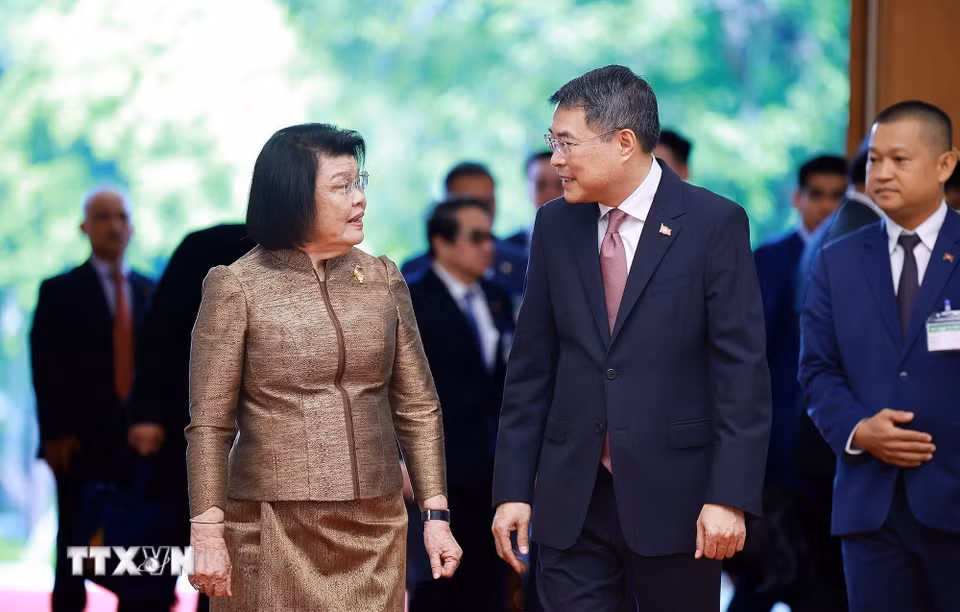 Thủ tướng Lê Minh Hưng hội kiến Chủ tịch Quốc hội Campuchia Samdech Khuon Sudary. (Ảnh: Dương Giang/TTXVN)