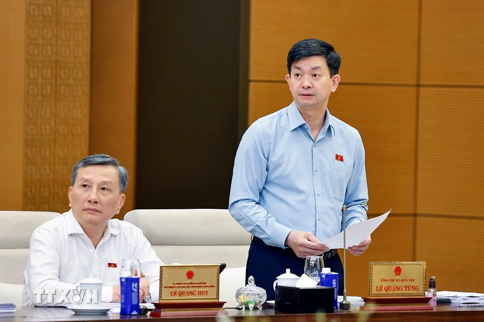 Tổng thư ký Quốc hội, Chủ nhiệm Văn phòng Quốc hội Lê Quang Tùng phát biểu. (Ảnh: Doãn Tấn/TTXVN)