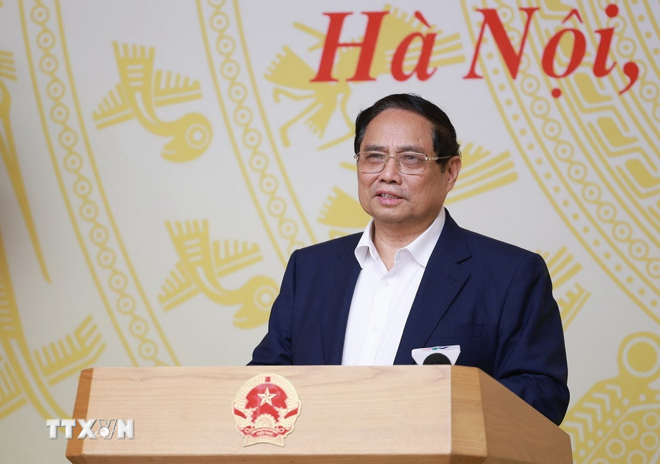 Thủ tướng Phạm Minh Chính chủ trì Hội nghị đánh giá 03 năm thực hiện Nghị quyết số 18-NQ/TW và 01 năm thi hành Luật Đất đai năm 2024. (Ảnh: Dương Giang/TTXVN)