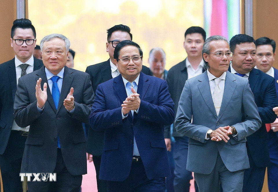 Thủ tướng Phạm Minh Chính đến dự Hội nghị Thường trực Chính phủ làm việc với doanh nghiệp nhỏ và vừa. (Ảnh: Dương Giang/TTXVN)