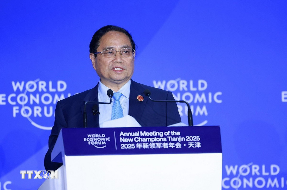 Thủ tướng Phạm Minh Chính phát biểu tại Phiên thảo luận “Thế kỷ của châu Á có đang gặp thách thức?” (Ảnh: Dương Giang/TTXVN)