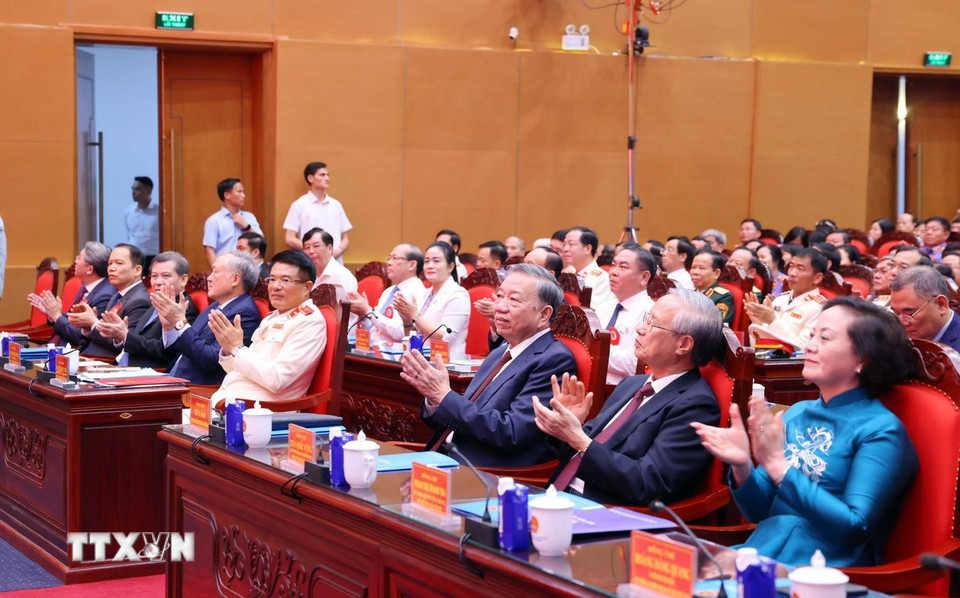 Tổng Bí thư Tô Lâm và các đại biểu tham dự buổi lễ. (Ảnh: Phạm Kiên/TTXVN)