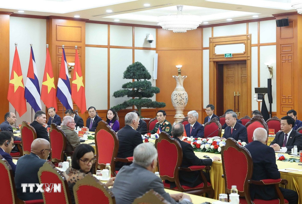 Tổng Bí thư Tô Lâm hội đàm với Bí thư thứ Nhất Đảng Cộng sản Cuba, Chủ tịch nước Cuba Miguel Díaz-Canel Bermúdez. (Ảnh: Thống Nhất/TTXVN)