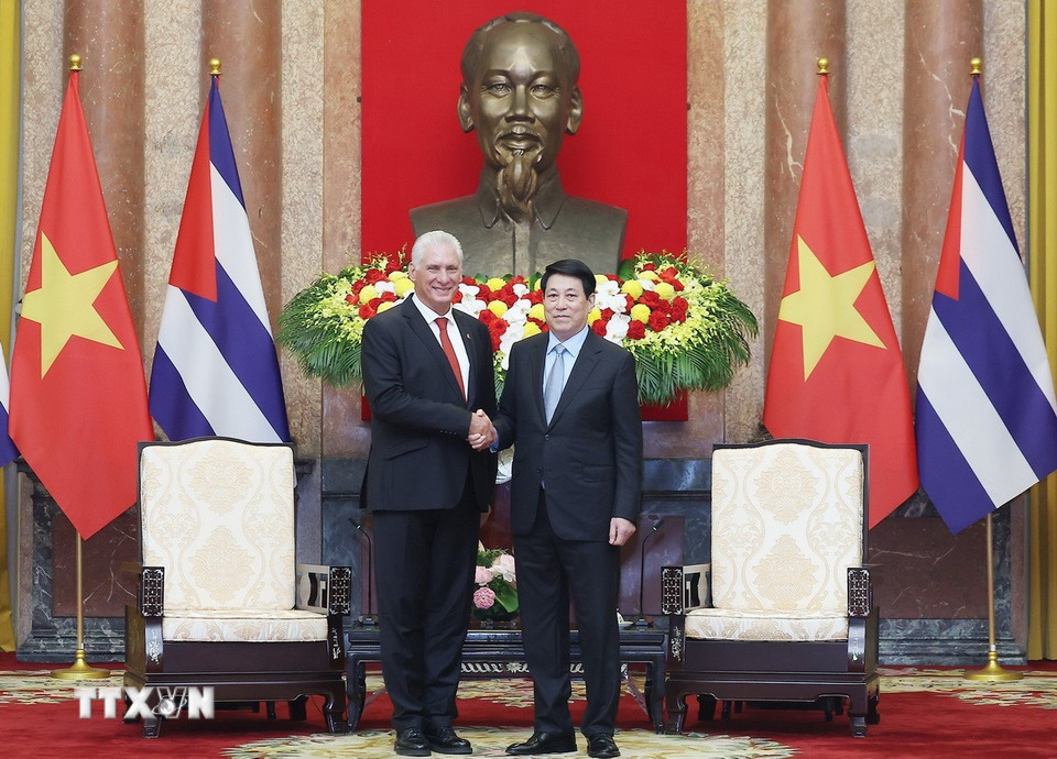 Chủ tịch nước Lương Cường hội kiến Bí thư thứ Nhất Đảng Cộng sản Cuba, Chủ tịch nước Cuba Miguel Díaz-Canel Bermúdez. (Ảnh: Lâm Khánh/TTXVN)