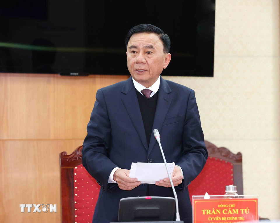 Đồng chí Trần Cẩm Tú, Ủy viên Bộ Chính trị, Thường trực Ban Bí thư, nguyên Chủ nhiệm Ủy ban Kiểm tra Trung ương phát biểu tại hội nghị. (Ảnh: Phương Hoa/TTXVN)