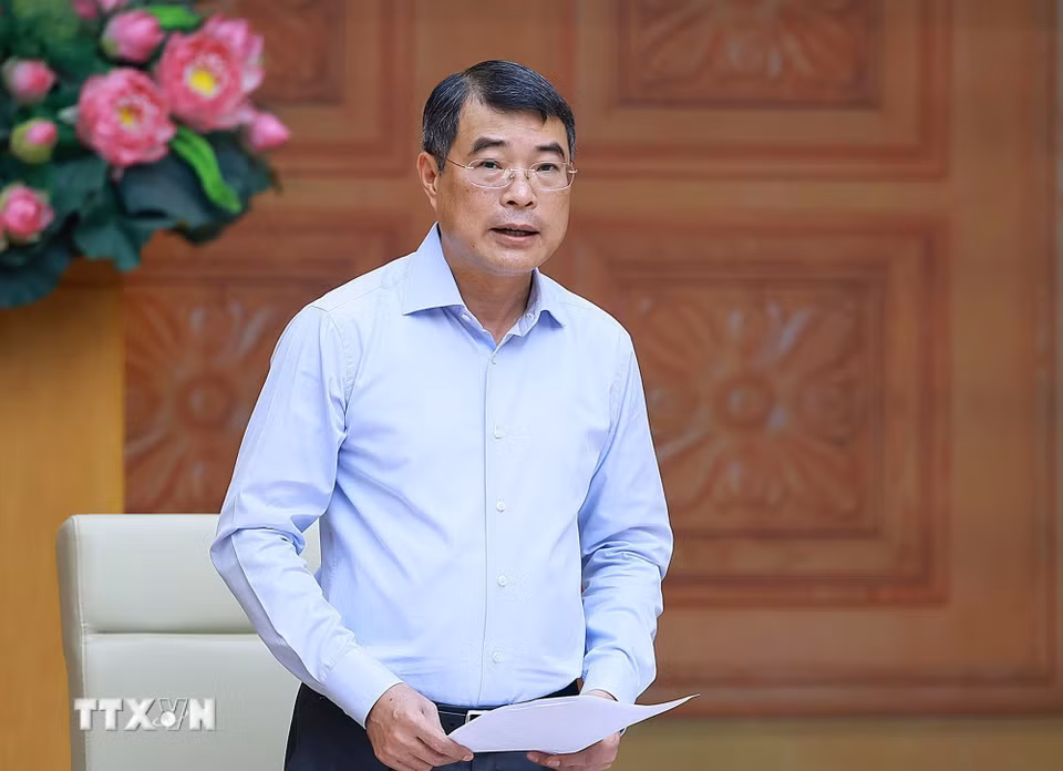 Thủ tướng Lê Minh Hưng chủ trì họp về nhà ở cho thuê trên địa bàn Thành phố Hà Nội. (Ảnh: Dương Giang/TTXVN)