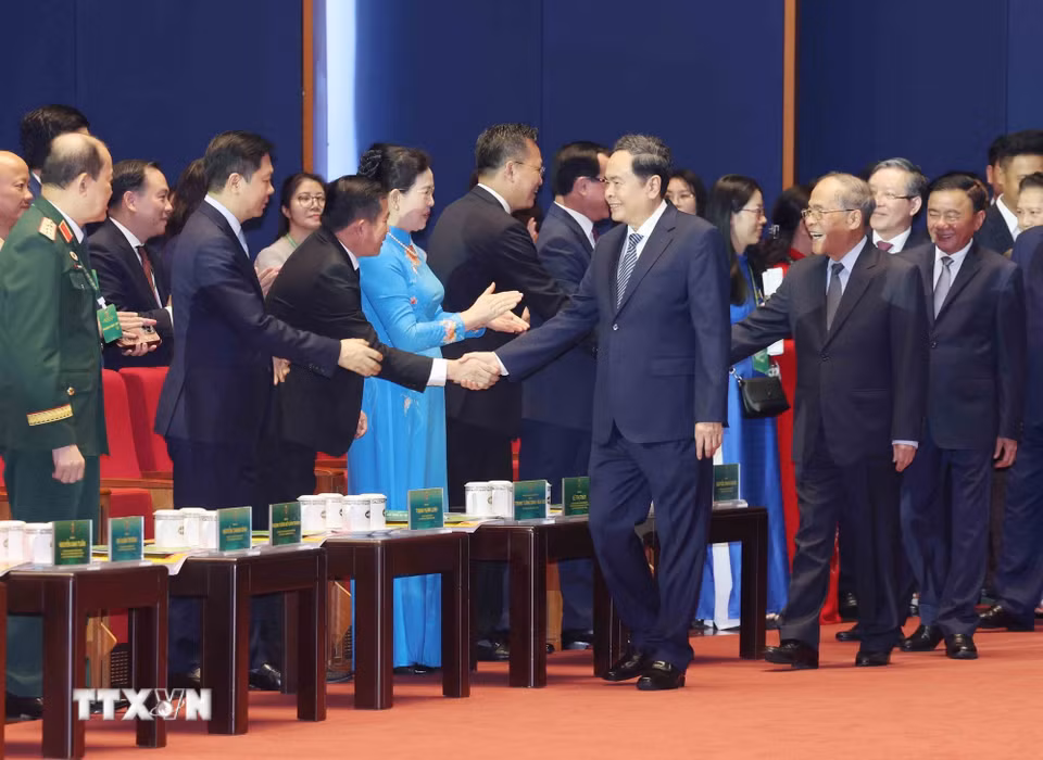 Chủ tịch Quốc hội Trần Thanh Mẫn cùng các đại biểu dự khai mạc Đại hội. (Ảnh: Phương Hoa/TTXVN) ​