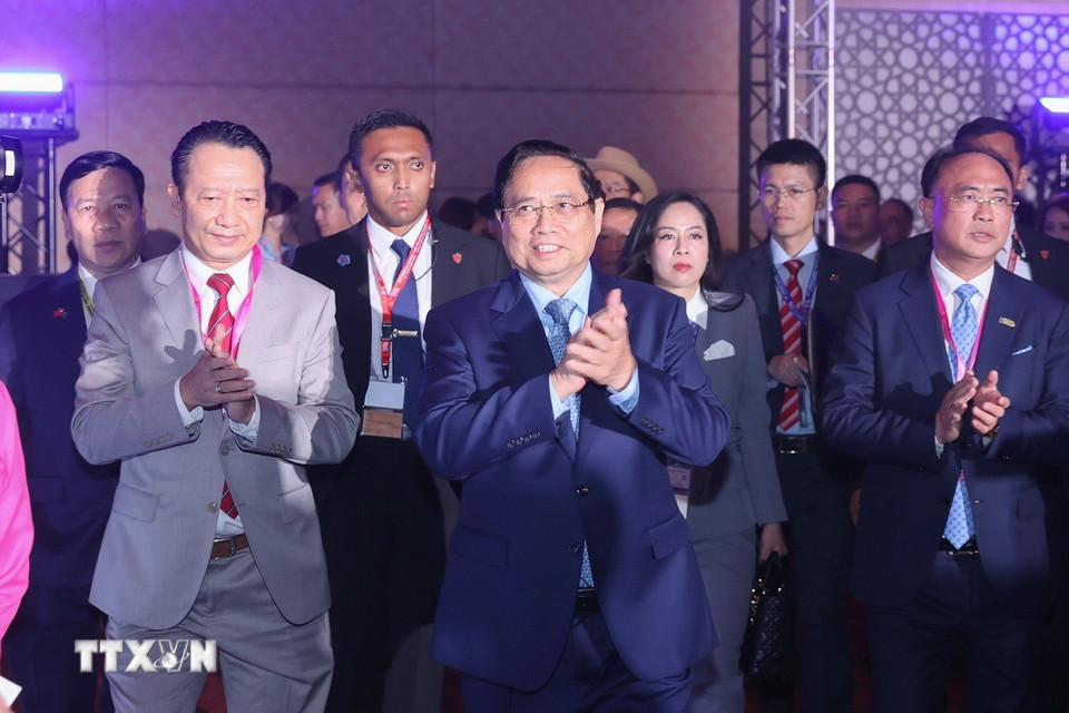 Thủ tướng Phạm Minh Chính đến dự Phiên Đối thoại Cấp cao tại Hội nghị Thượng đỉnh Kinh doanh và Đầu tư ASEAN (ABIS). (Ảnh: Dương Giang/TTXVN)