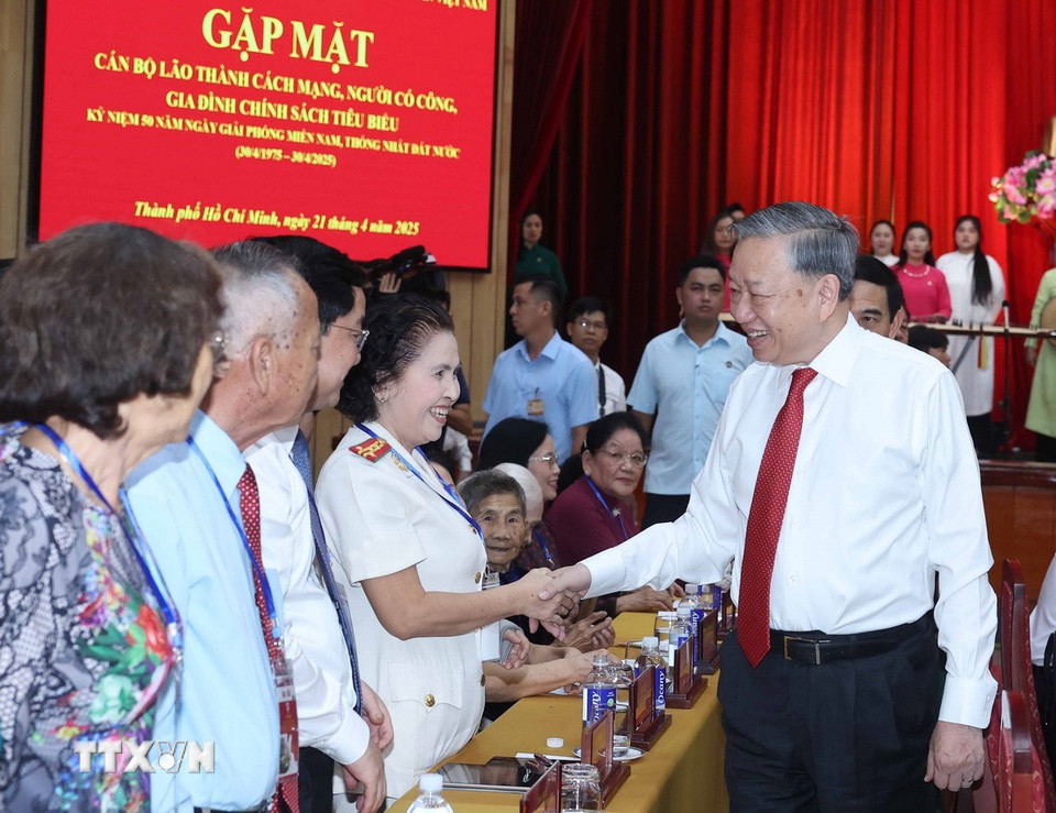 Tổng Bí thư Tô Lâm và các đại biểu. (Ảnh: Thống Nhất/TTXVN)