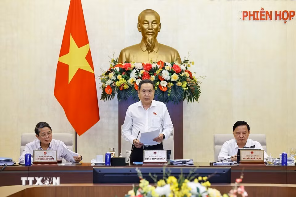 Chủ tịch Quốc hội Trần Thanh Mẫn phát biểu khai mạc phiên họp thứ 56 của Uỷ ban Thường vụ Quốc hội. (Ảnh: Doãn Tấn/TTXVN)