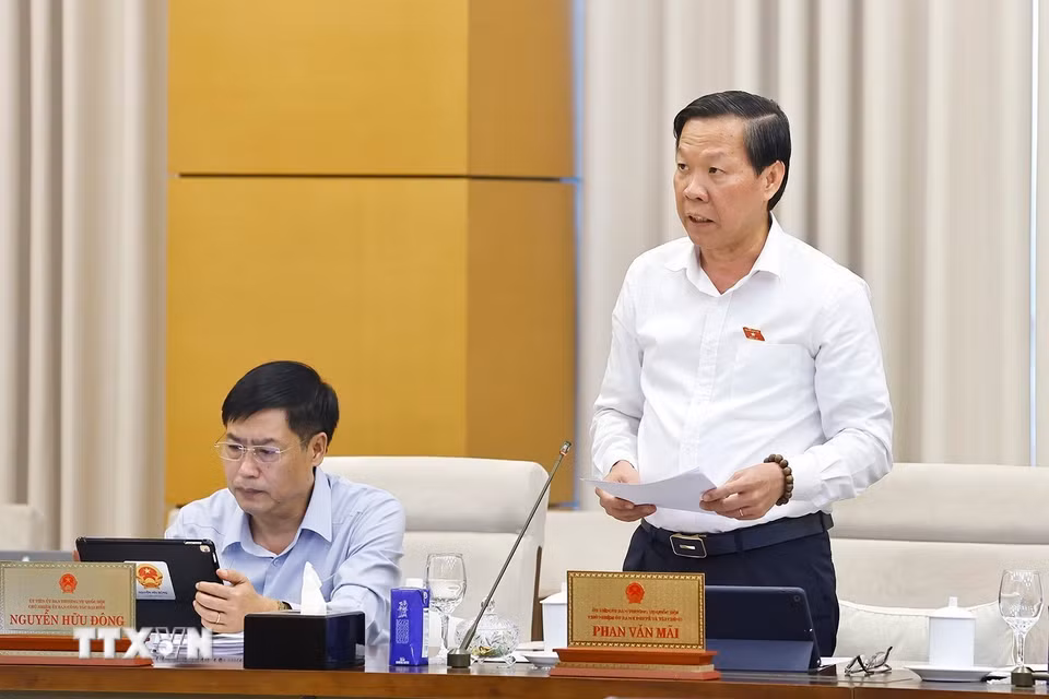 Chủ nhiệm Ủy ban Kinh tế và Tài chính của Quốc hội Phan Văn Mãi phát biểu. (Ảnh: Doãn Tấn/TTXVN)