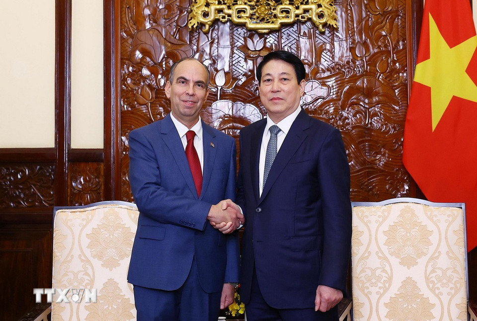 Chủ tịch nước Lương Cường tiếp Đại sứ Cộng hòa Cuba tại Việt Nam Rogelio Polanco Fuentes. (Ảnh: Lâm Khánh/ TTXVN)