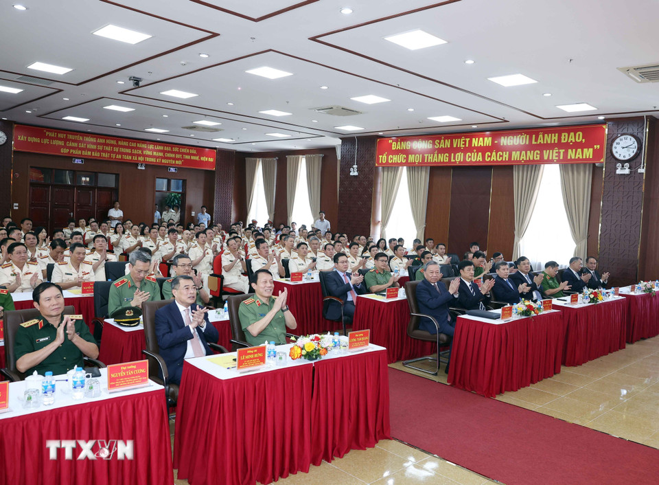 Tổng Bí thư Tô Lâm với các đại biểu. (Ảnh: Thống Nhất/ TTXVN)