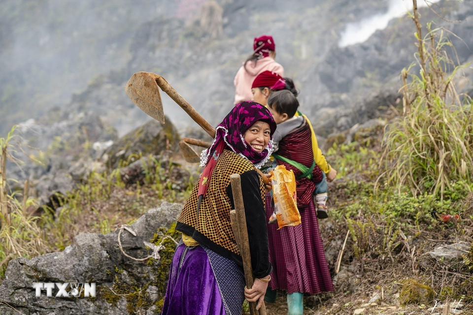 Cao nguyên đá Đồng Văn không chỉ là kỳ quan địa chất của miền cực Bắc mà còn là biểu tượng văn hóa sống động, nơi hội tụ lịch sử, truyền thống và bản sắc của cộng đồng các dân tộc. (Ảnh: Khánh Hòa/TTXVN)